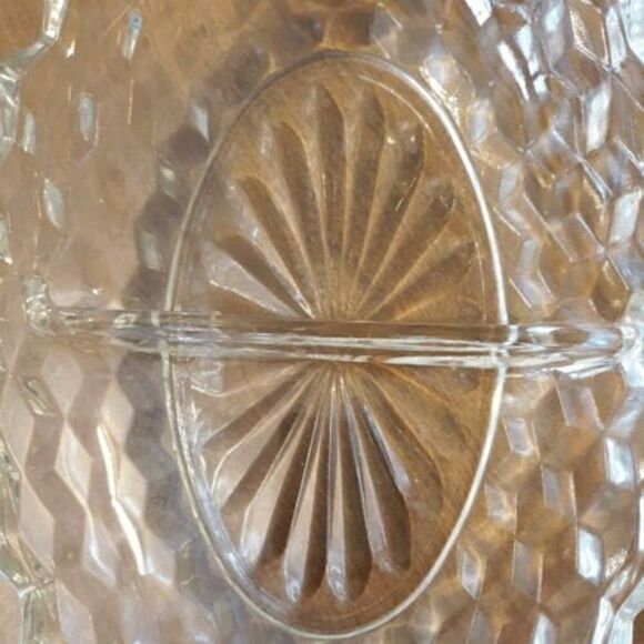Whitehall by Colony Clear Stacked Cube Design Divided Oval Vegetable Bowl 10" - Picture 6 of 6